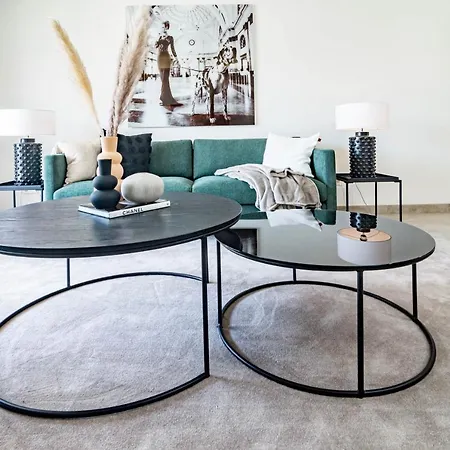 Inf32l- Modern Apartment, Families Only