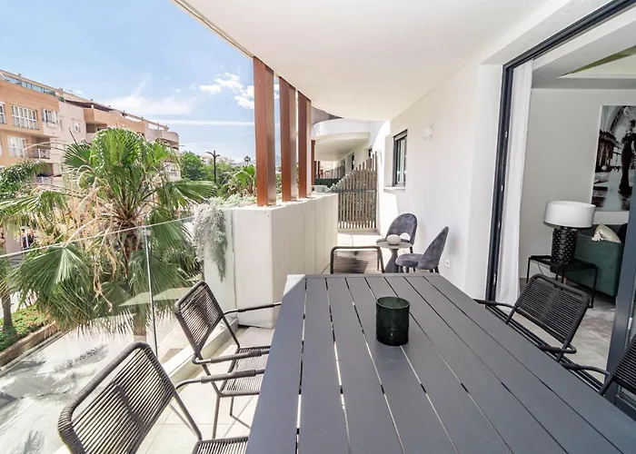 Inf3.2l- Modern Families Only Lejlighed Estepona