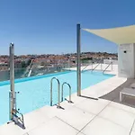 Inf3.2l- Modern Families Only Estepona
