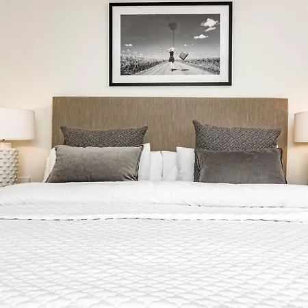 Апартаменти Inf32l- Modern Apartment, Families Only