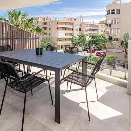 Inf32l- Modern Families Only