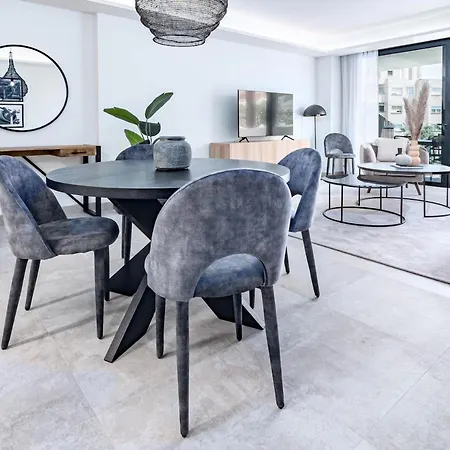 Inf3.2l- Modern Families Only Apartamento