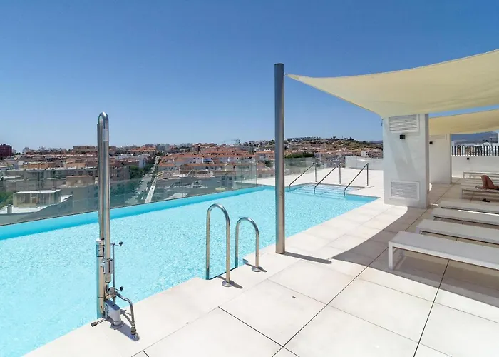 Inf3.2l- Modern Families Only Estepona