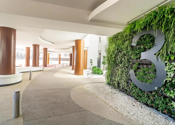 アパート Inf3.2l- Modern Families Only