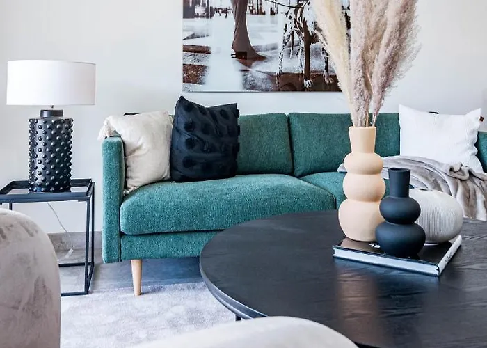 Inf3.2l- Modern Families Only