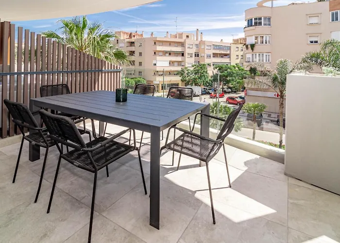 Inf3.2l- Modern Families Only شقة *