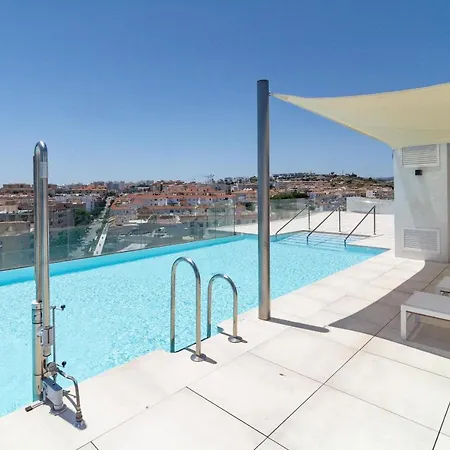 Inf32l- Modern Apartment, Families Only Estepona